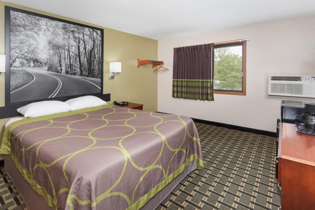 Super 8 By Wyndham Michigan City Esterno foto